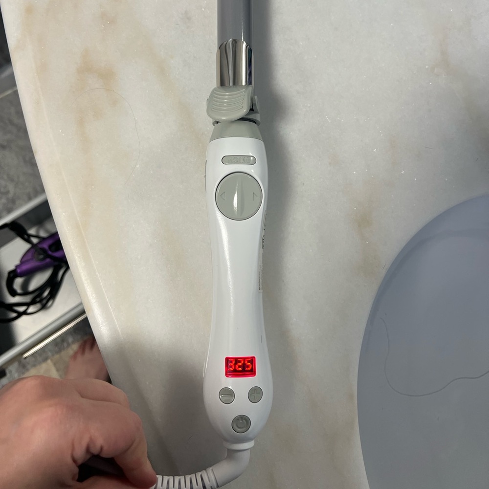 Beachwaver Curler Almost New